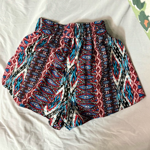 HARMONY HIGH WAIST BOHEMIAN SHORTS - Picture 3 of 5